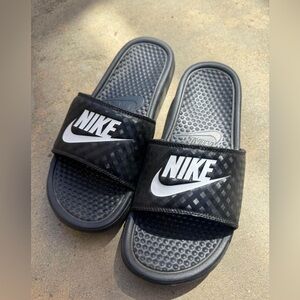 nike slides